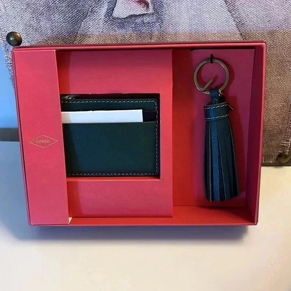 Fossil Card Case & Key Fob Set NWT - Picture 4 of 7